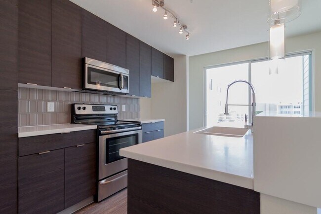604 N Bluff Dr Unit 245