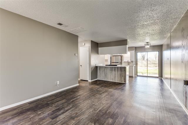 Photo - 3126 Hunter St