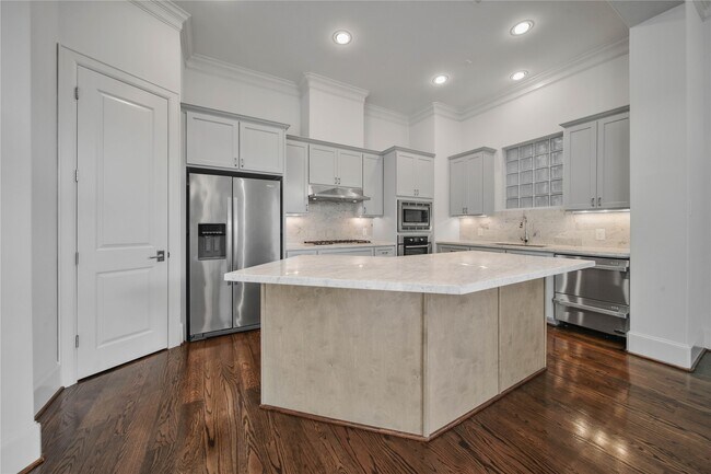 Photo - 42 Wooded Park Pl
