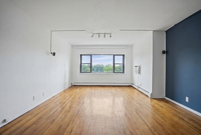 Photo - 204 Woodcliff Ave