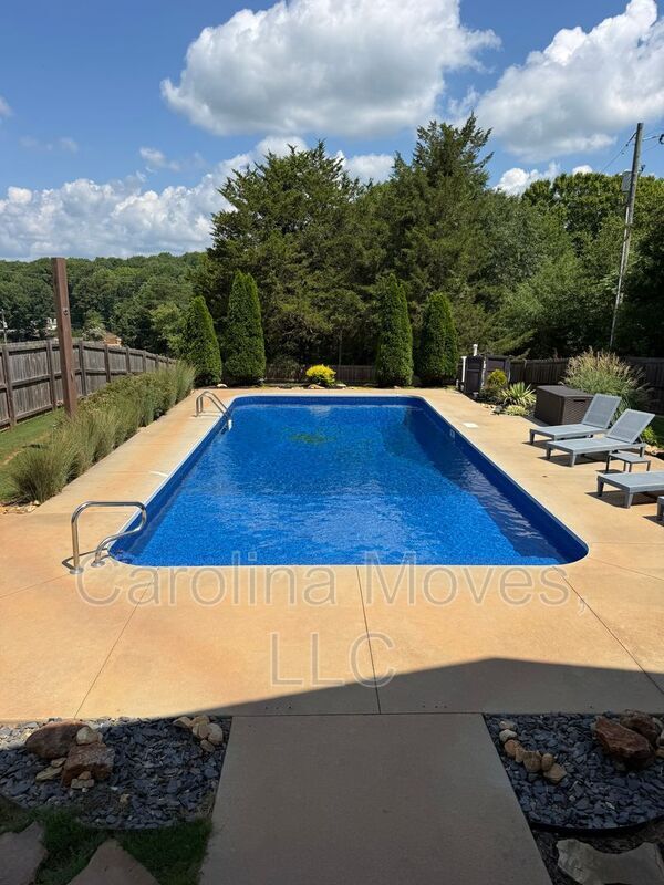 Photo - 2452 Fews Bridge Rd