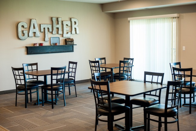 Photo - Cardinal Creek Apartments