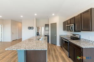 Photo - 609 Eaton Dr