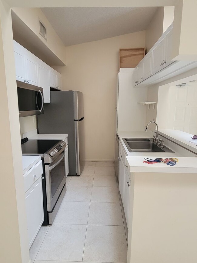 Photo - 2500 SE Anchorage Cove