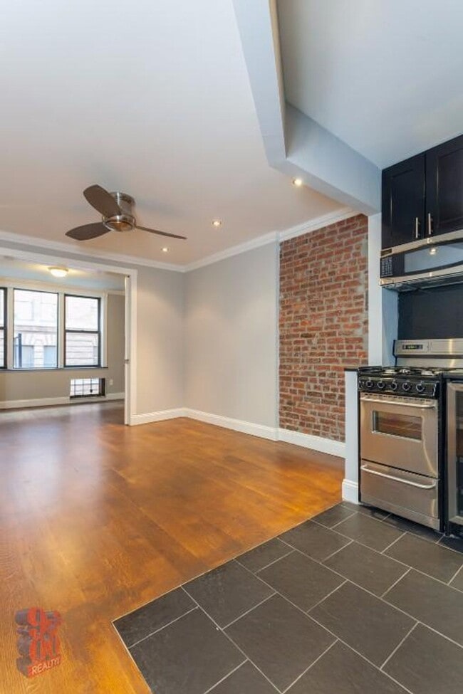 Photo - E 26TH ST. Unit 5C