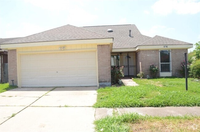 Building Photo - 6502 Briar Terrace Dr Rental