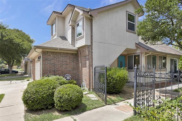 Photo - 2209 Walnut Grove Ln