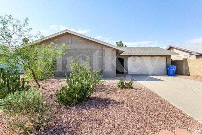 Building Photo - 3742 W Altadena Ave Rental