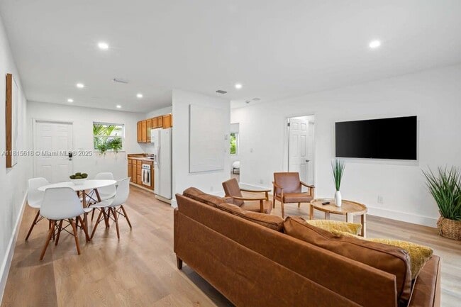 Photo - 817 Tequesta St Unit 3