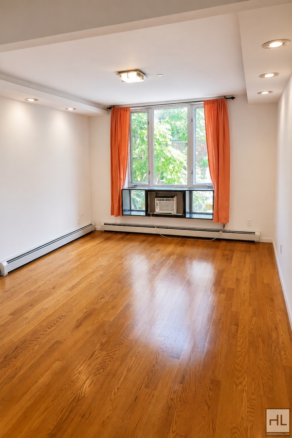 Second-Floor Apartment on Britton Ave – Elmhurst, NY - Second-Floor Apartment on Britton Ave – Elmhurst, NY Unit 2