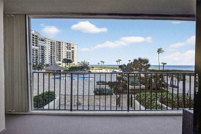Photo - 100 Ocean Trail Way Unidad 204