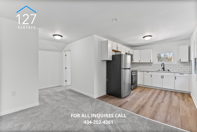 Photo - Updated 3BR Apartment with Modern Kitchen ...