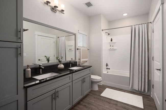 Proximity Northlake