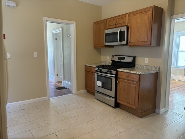 Photo - 36 Gledhill Ave Apartment Unit #1