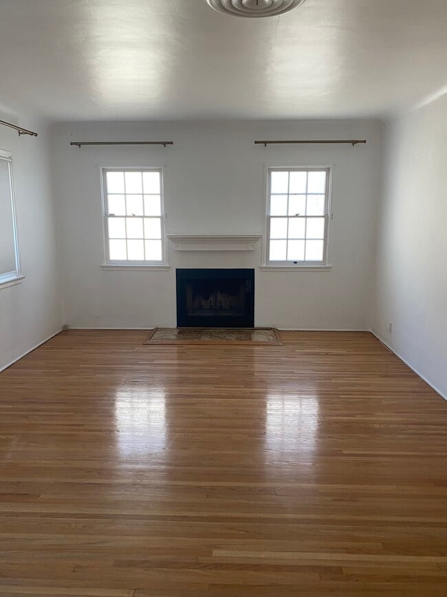 Photo - 5243 Wilkinson Ave