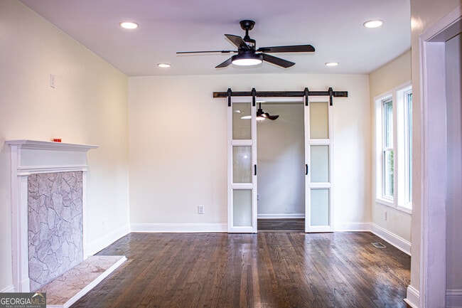 Photo - 773 Fayetteville Rd SE