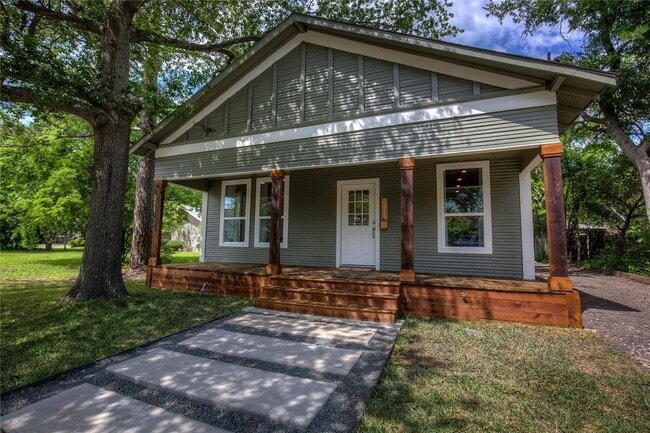 Photo - 411 N Josephine St