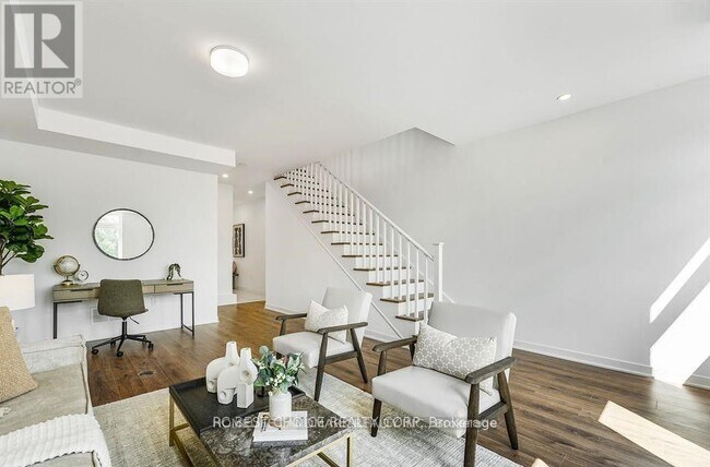 Photo - 3058 Trailside Dr