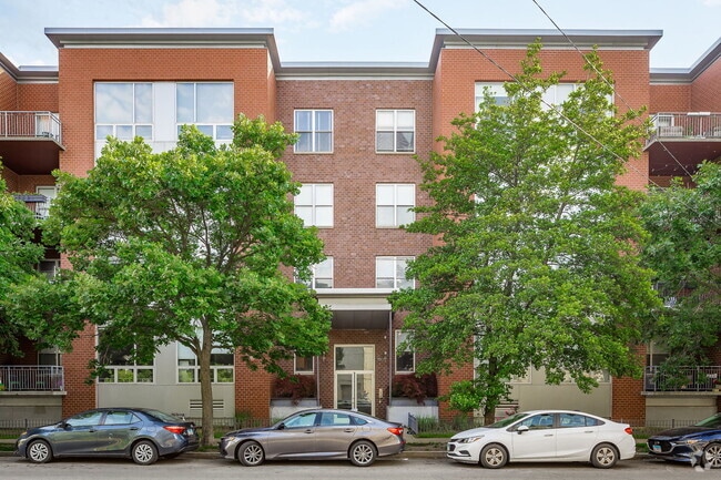 Building Photo - 1825 N Winnebago Ave Unit 101 Rental