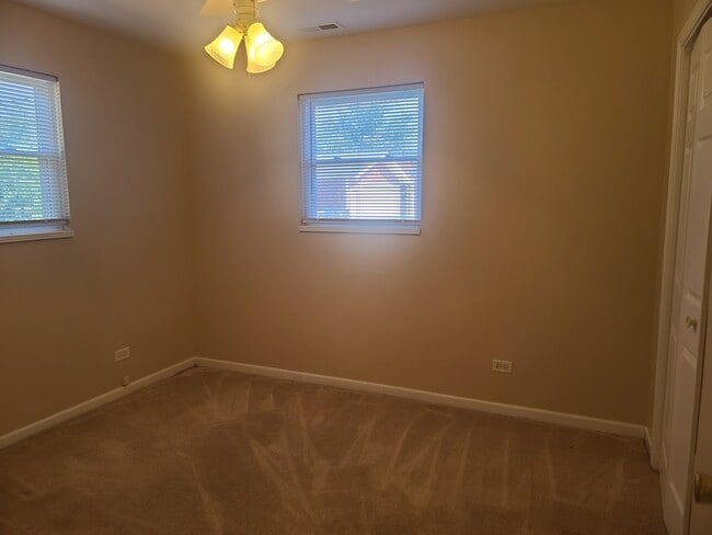 Photo - 28 E 14th Pl