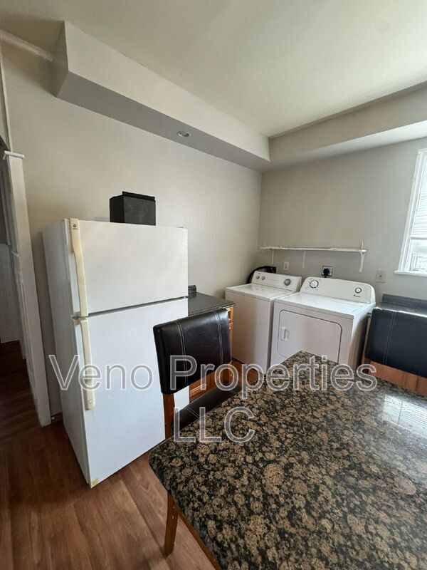 Photo - 1850 8th Ave