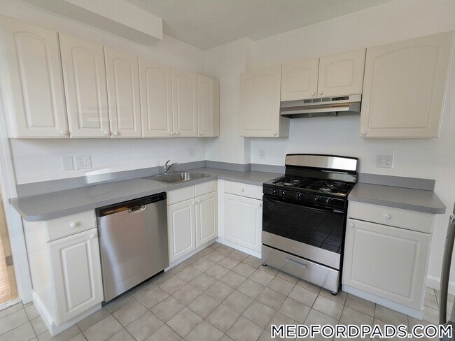 Photo - 8 Pearl St Unit 3