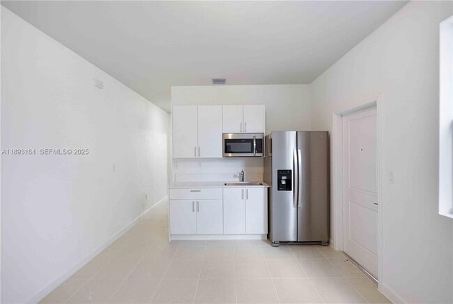 Photo - 16261 SW 148th Ave Unidad A