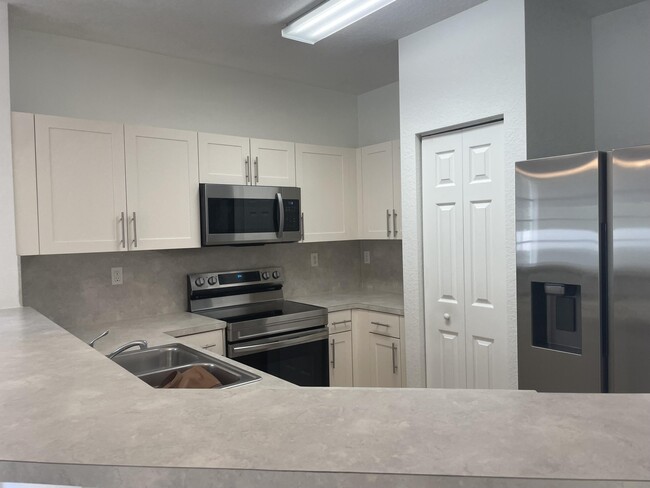 Photo - 5024 SE Mariner Garden Cir