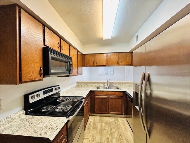 Photo - 8030 Sands Point Dr Unidad C