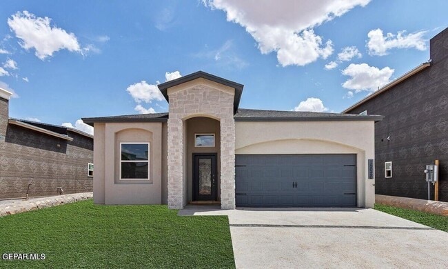 Building Photo - 913 Louisiana Downs Ave