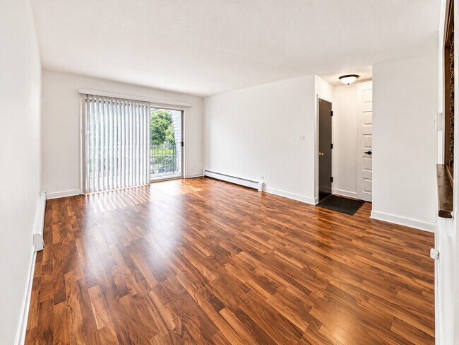 Photo - 5733 W 103rd St Unit 2W