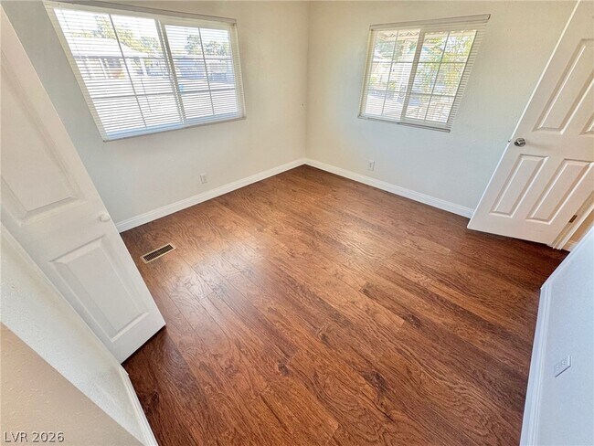 Photo - 5239 Ocala Ln