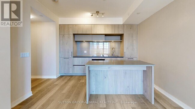 Photo - 6 David Eyer Rd Unit 501