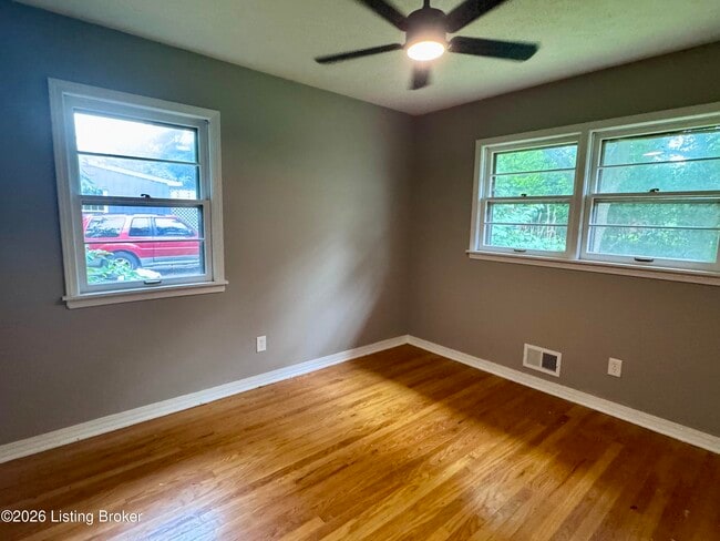Photo - 7305 Meadow Rd