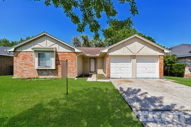 Building Photo - 1391 Tenderden Dr