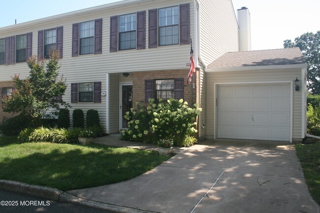 Building Photo - 35 Apple Dr