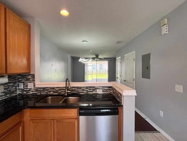 Photo - 1306 Hampton Park Ln