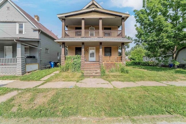 Photo - 3484 W 58th St Unidad Up