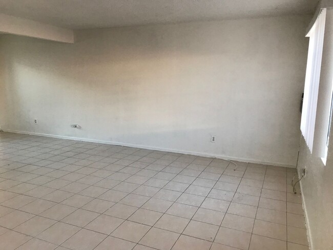 Photo - 22129 Tehama Rd Unidad #4