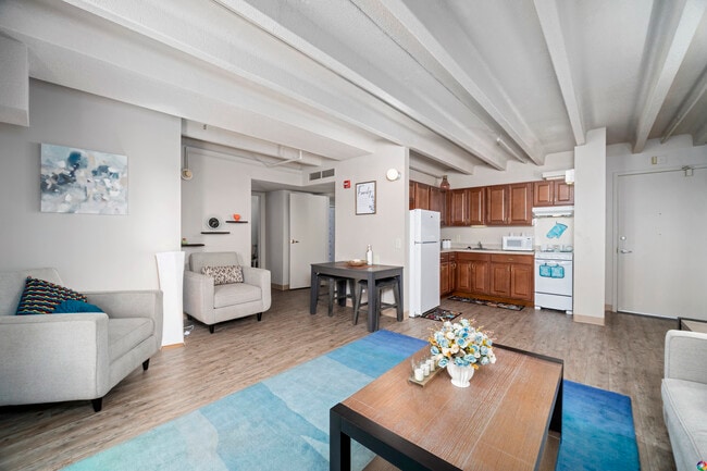 Living Room - Silvertree Seniors Rental