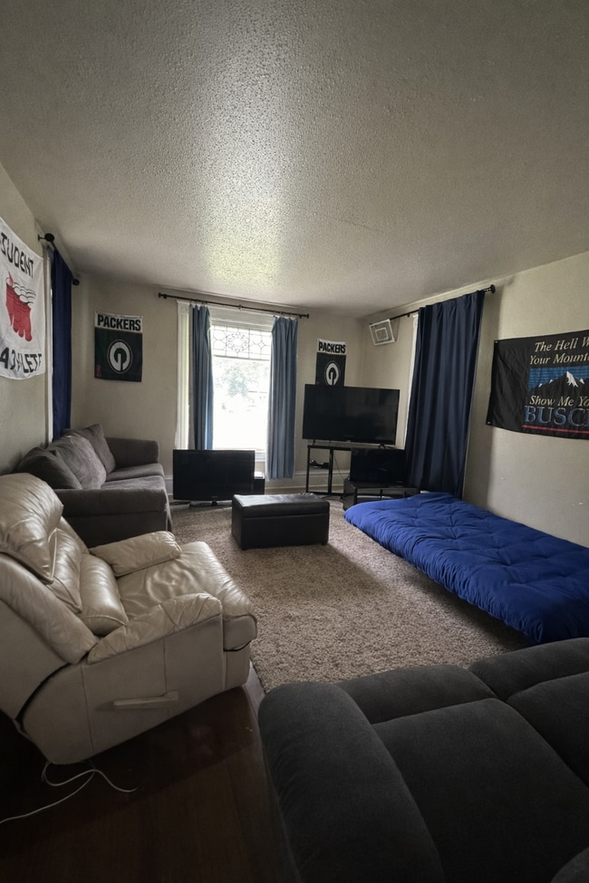 Photo - Amazing 4 Bed 2 Bath close to UWEC!