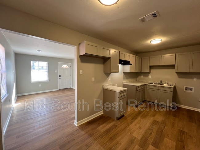 Photo - 3605 New Horn Lake Rd