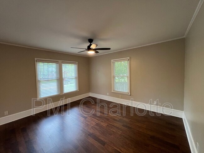 Photo - 1525 Browns Ave
