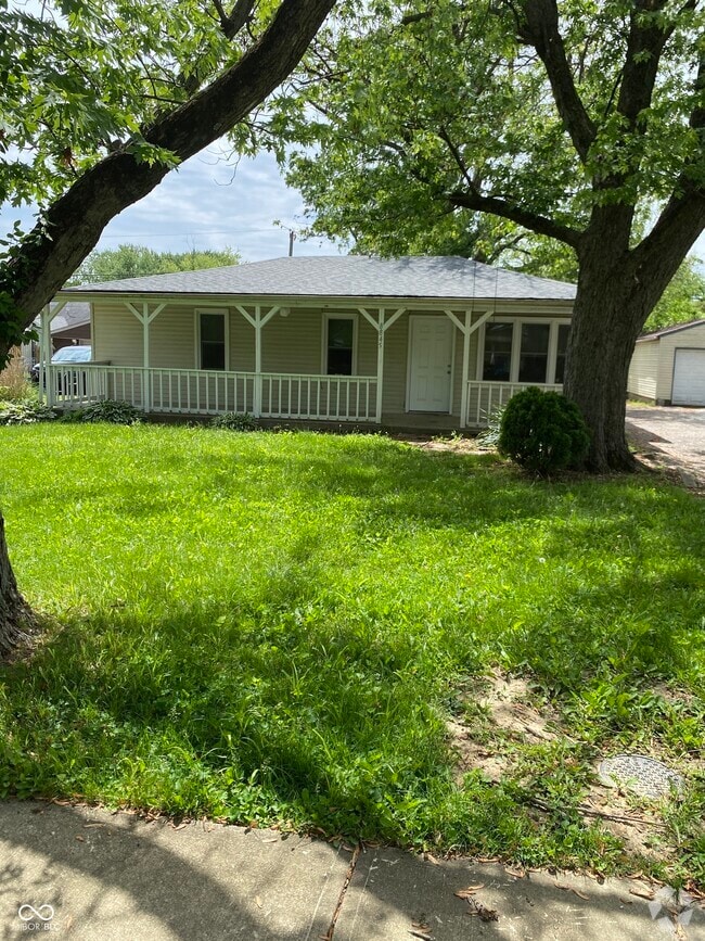 Building Photo - 8845 Robey Dr Rental
