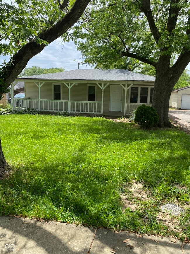 Building Photo - 8845 Robey Dr Rental