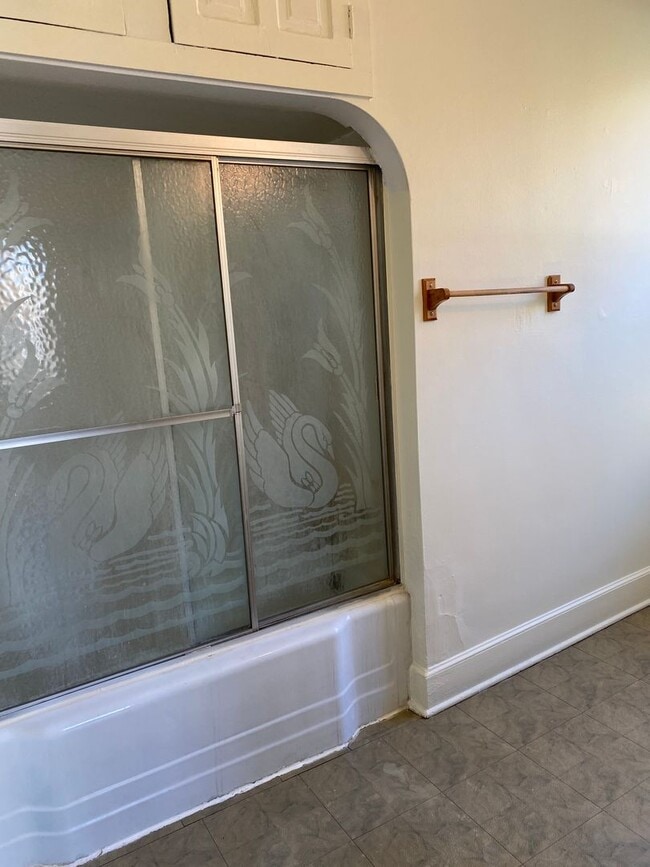 Photo - 1347 Center Ave Unidad Lower Rear