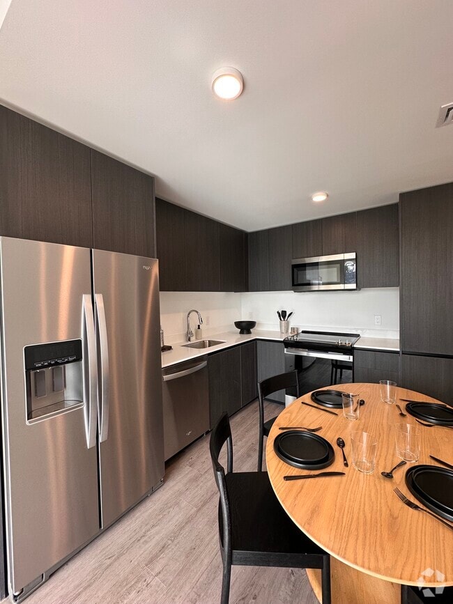 Building Photo - 138 NE 22nd St Unit B7 Rental