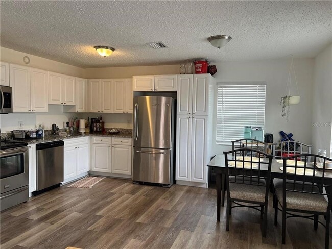 Photo - 2103 W Cherry St