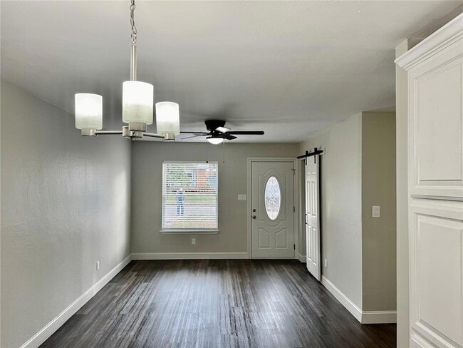 Photo - 509 Meadow Lake Dr