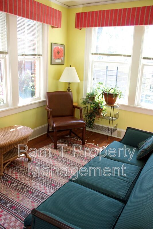 Photo - 629 E 46th St Unit Lower